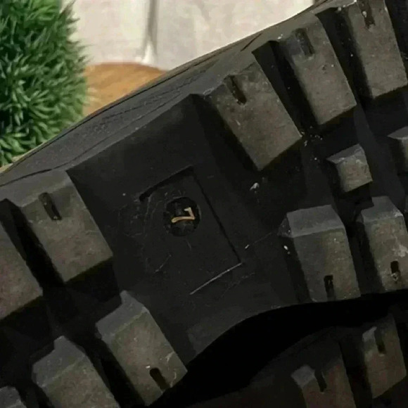 📍 URBAN OUTFITTERS Suki Sporty Chelsea Boot Kaki size 7 - Picture 12 of 12